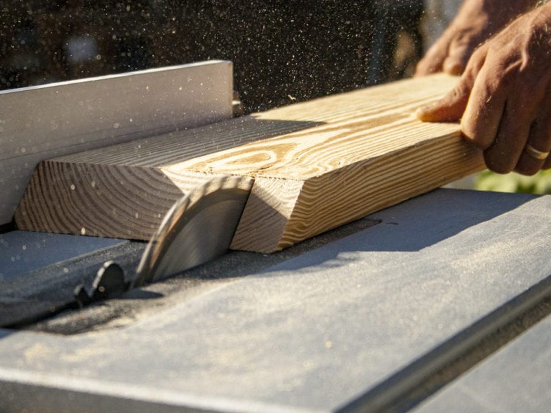 avoiding table saw accidents and injuries