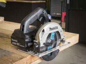 Makita Sub-Compact Circular Saw Review: 6-1/2" XSH04
