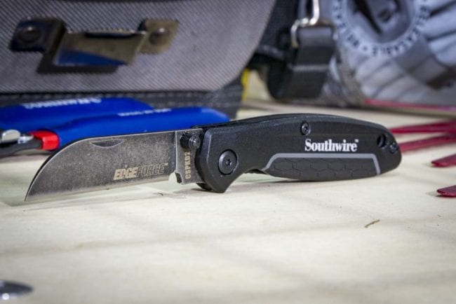 Southwire Pocket Knife: EdgeForce D2 Steel For a Great Price