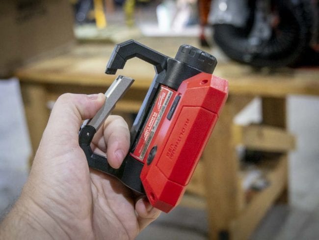 Milwaukee Rover Pivoting Flood Light 2114