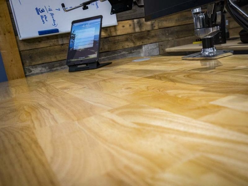 Uplift Sit-Stand Desk