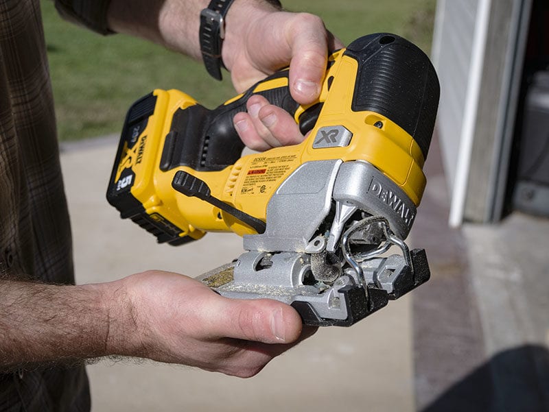 DeWalt DCS334 cordless jigsaw pivoting shoe