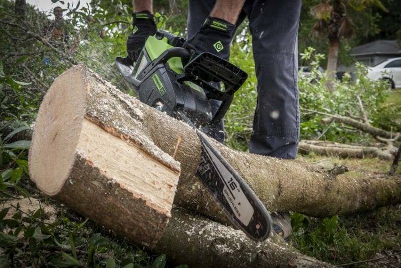 Greenworks 60V Chainsaw CS60L212
