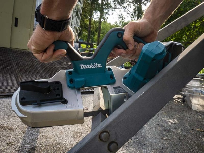 Makita XBP03T band saw cut