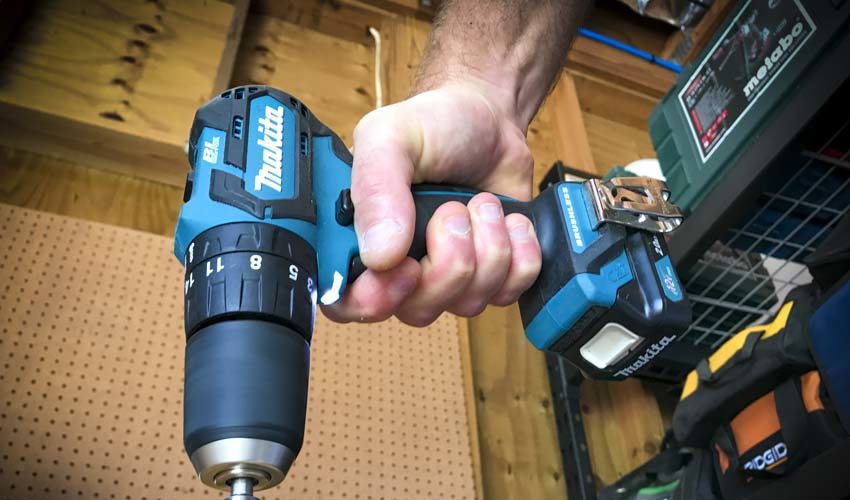 Makita 12V Cordless Hammer Drill PH05 Review
