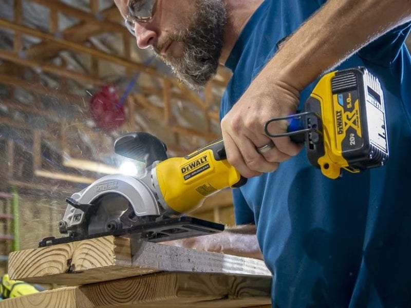 DeWalt Atomic 20V Max Circular Saw
