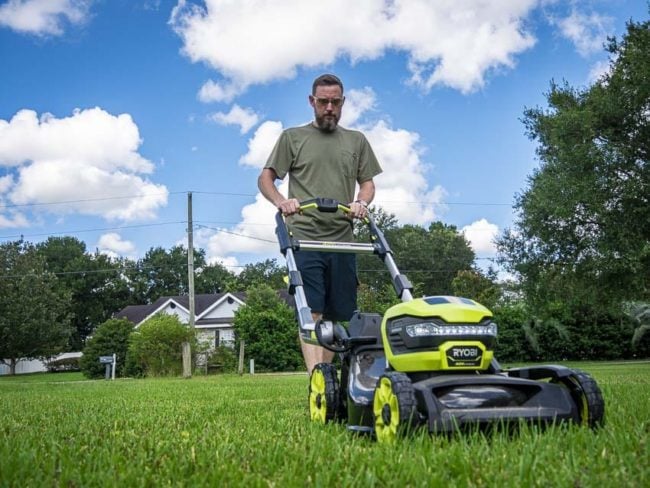 Ryobi 21" Smart Trek Lawn Mower - 40V Self-Propelled RY40LM10Y
