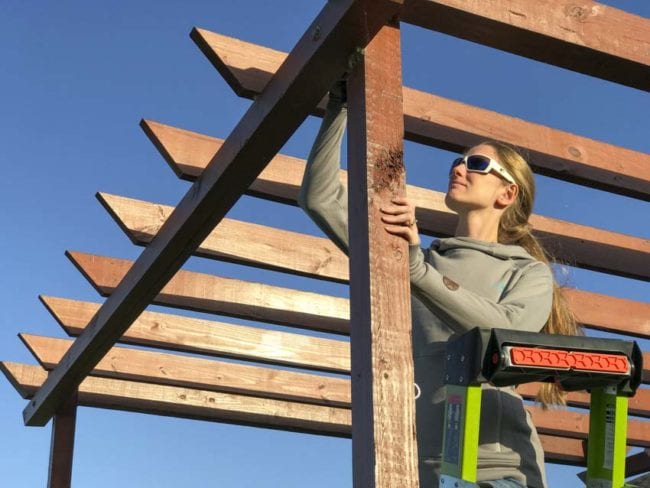 Grundens x Salmon Sister Maris Hoodie Work Site 05