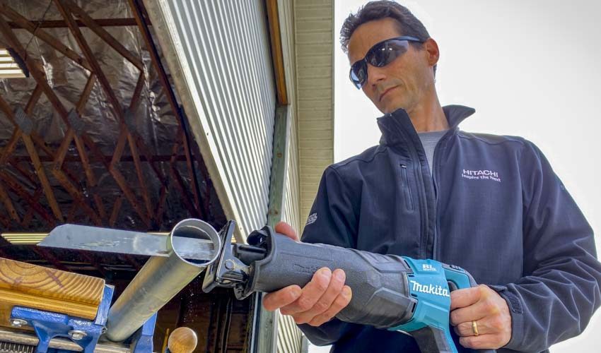 Best Cordless Reciprocating Saw Head-to-Head Review - Makita Medium Metal Cutting