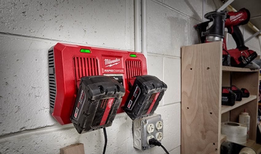 Milwaukee Dual Bay Simultaneous Rapid Charger