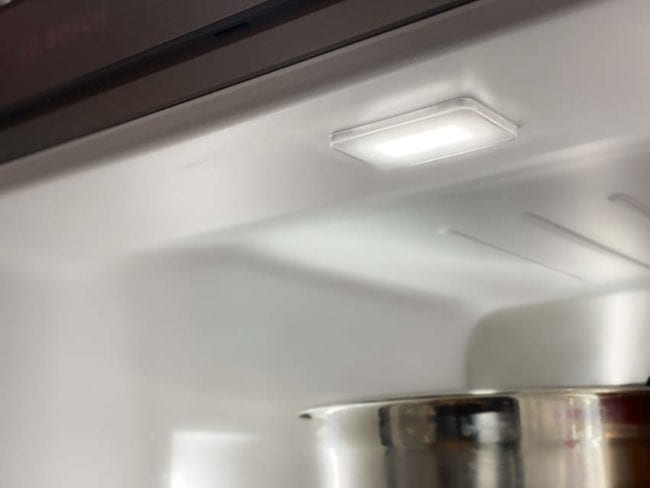Bosch B36CL80ENS fridge LED