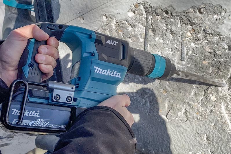 Makita Cordless Power Scraper - Best Makita Tools at World of Concrete 2020