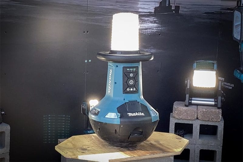 Makita Hybrid Upright Light - Best Makita Tools at World of Concrete 2020