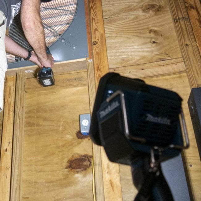 Makita DML812 18V LXT Cordless LED Flashlight and Spotlight