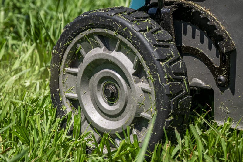 Makita XML08 Self-Propelled Lawn Mower Wheel