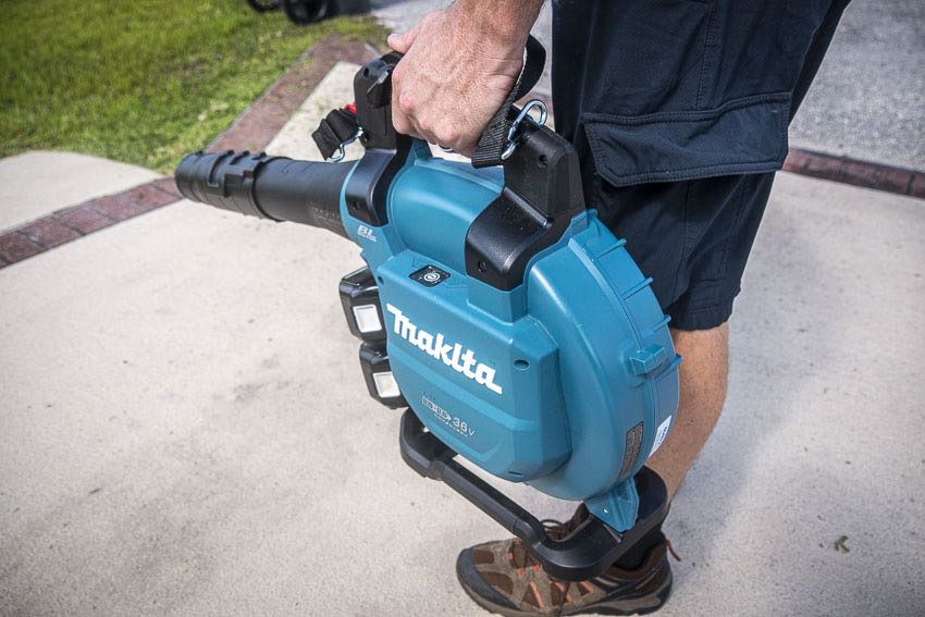 Makita XBU04 18V X2 Cordless Blower Mulcher Review