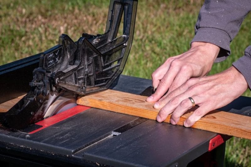 types of table saw blade guard