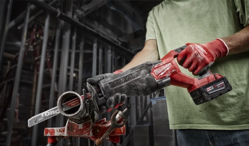 Milwaukee 2821 and 2822