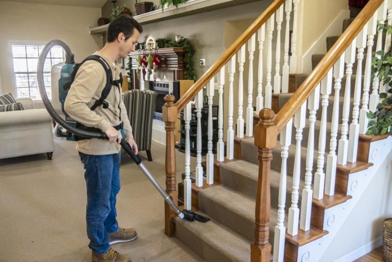 Makita XCV17 In Action