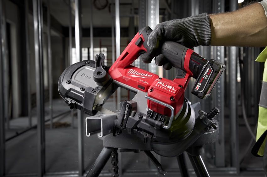Milwaukee M12 FUEL Compact Band Saw