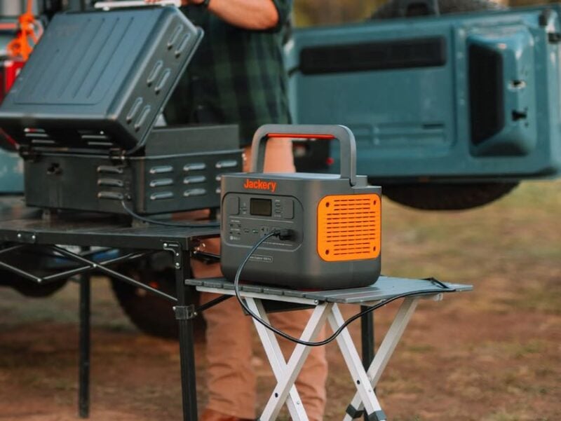 Jackery Explorer 1000 Pro Portable Power Station