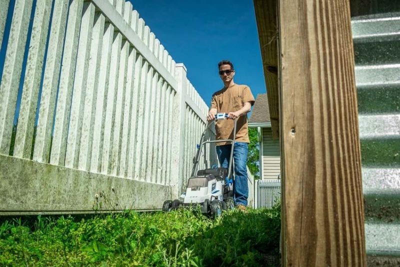 Hart HGPM021VNM 20V Cordless 13-inch Push Lawn Mower