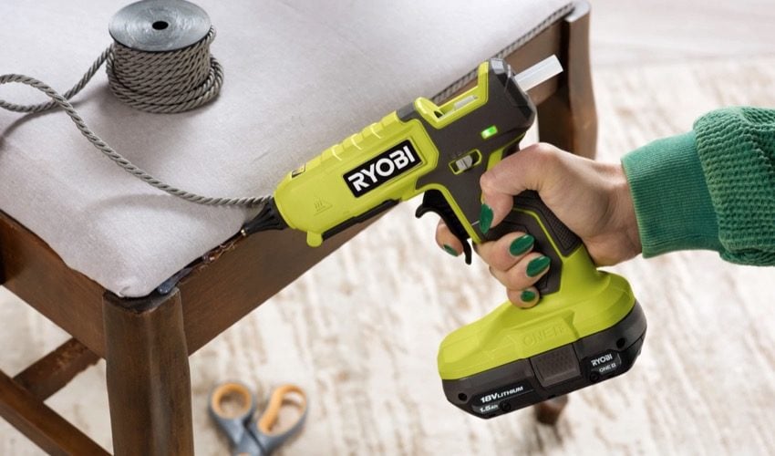 Ryobi Dual Temperature Glue Gun