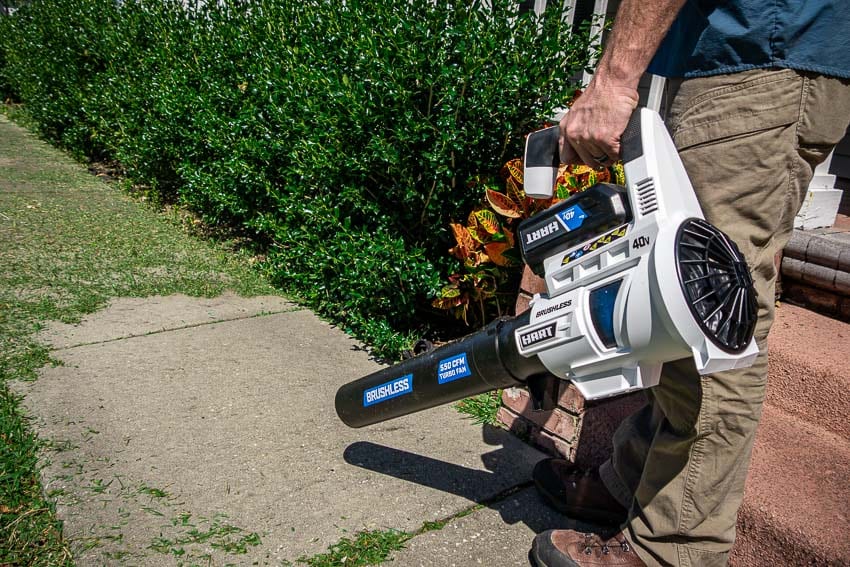 Best Budget Cordless Blower - HART 550 CFM Brushless Blower