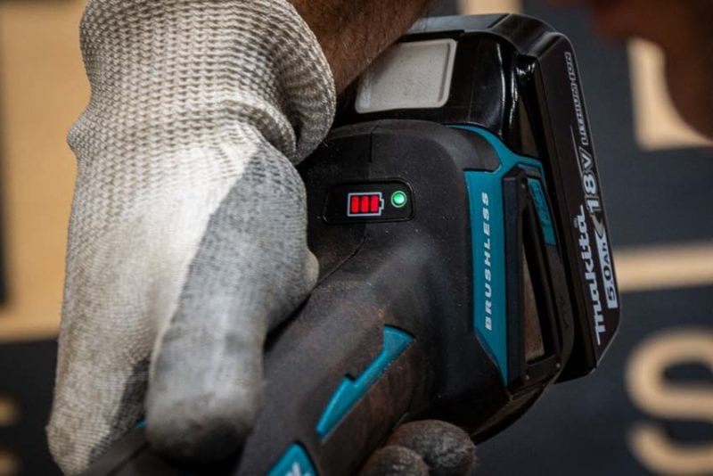 Makita XAG26 on-tool battery indicator