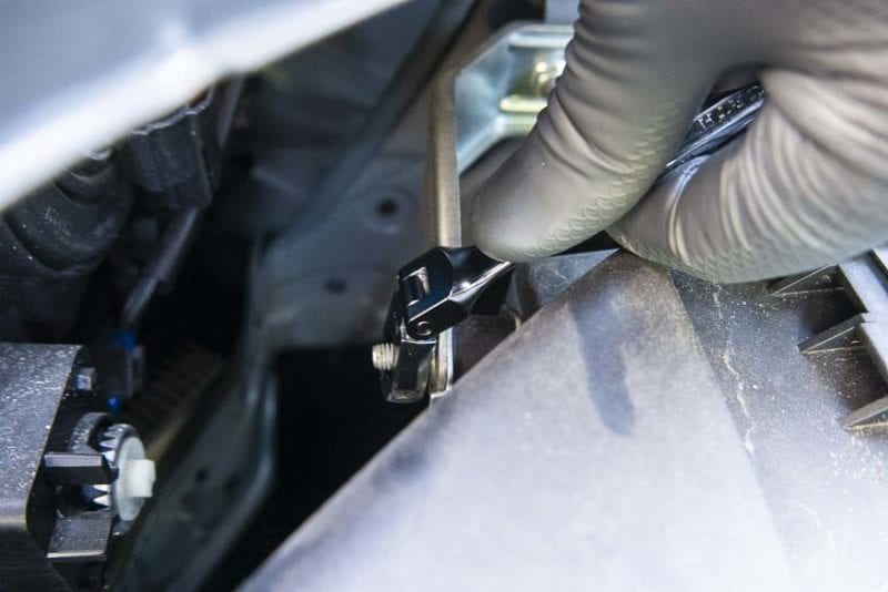 nitrile vs latex gloves