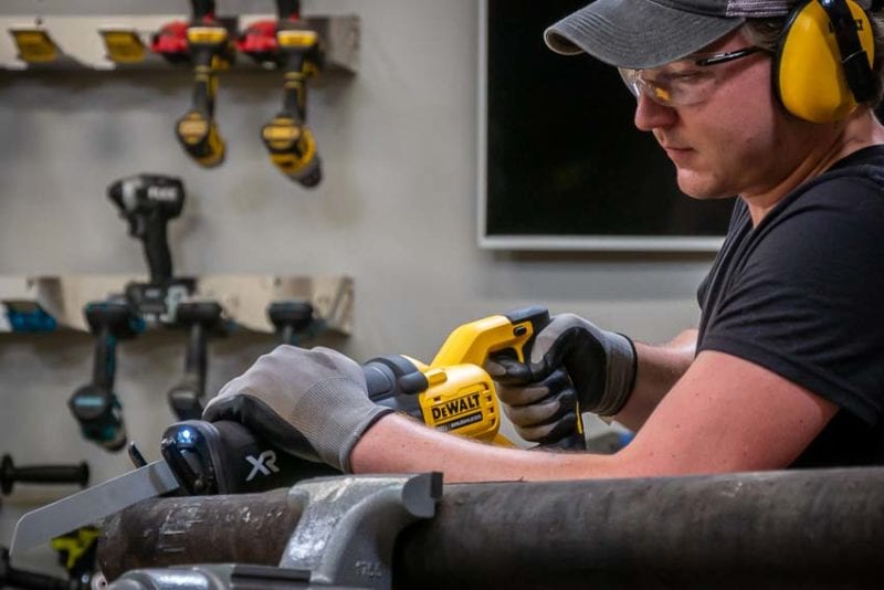 DeWalt Power Detect Reciprocating Saw Performance