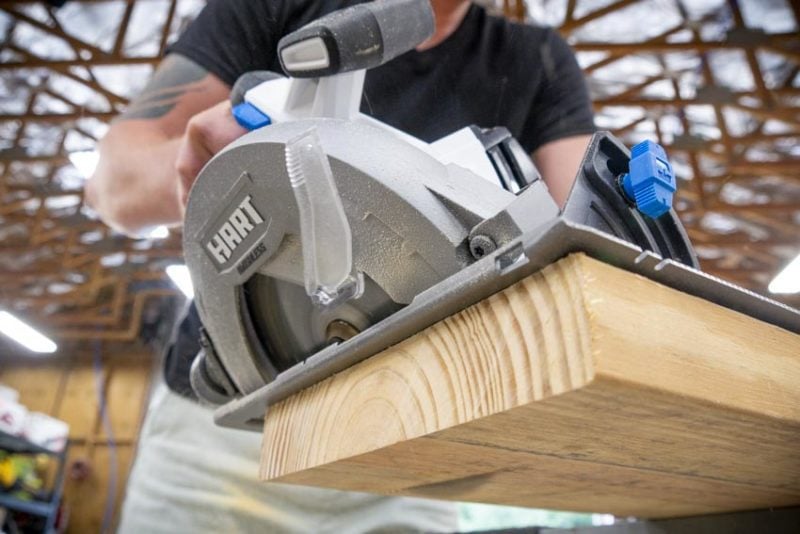 Hart 20V Brushless 7 1/4-Inch Circular Saw Bevel Cutting