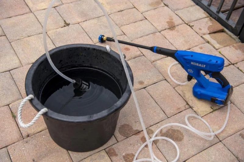 Kobalt 40V Cordless Power Cleaner Siphon