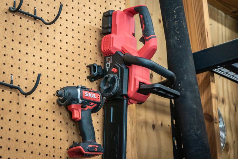 Skil 20V Chainsaw Storage