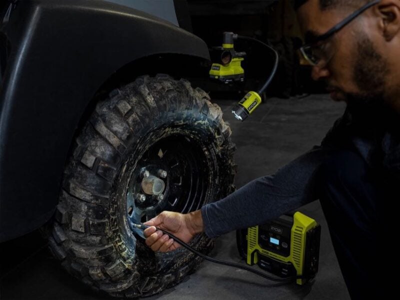 Ryobi 18V One+ Cordless Flexible LED Clamp Light