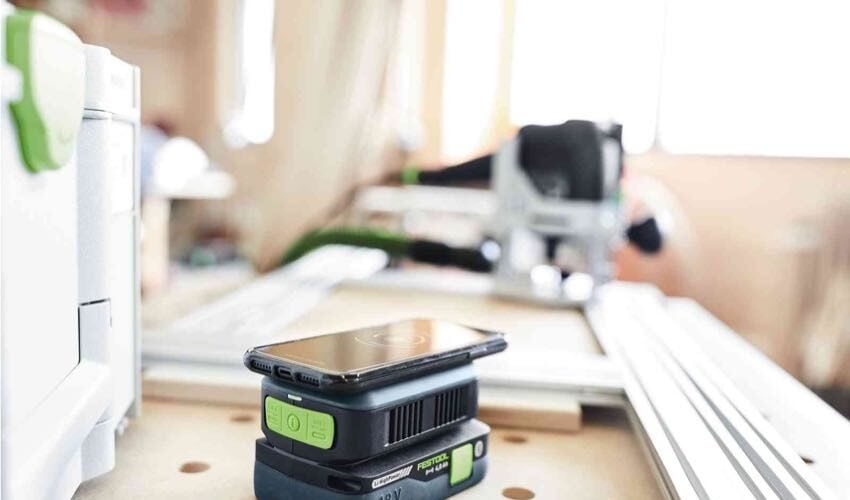 Festool Bluetooth wireless phone charger