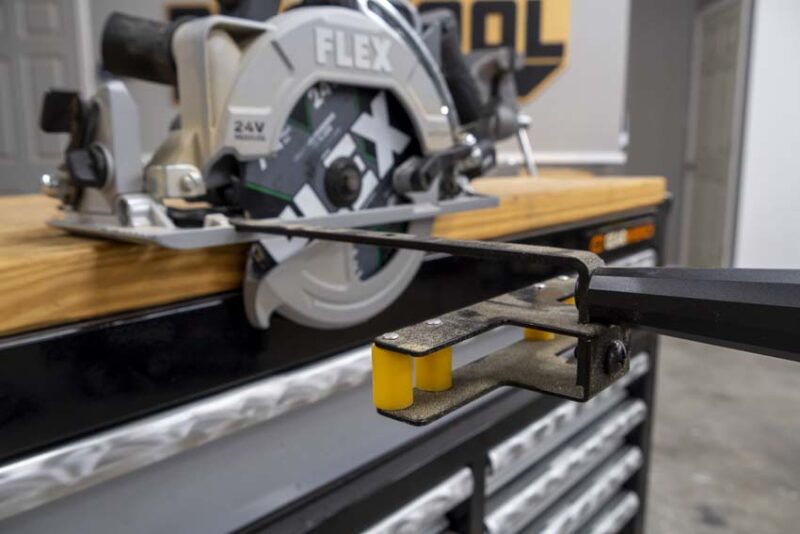 How to Use a Circular Saw with a Fence