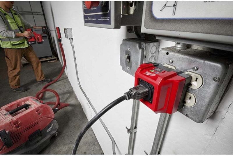 Milwaukee Wireless Dust Control Adapter and Remote Control
