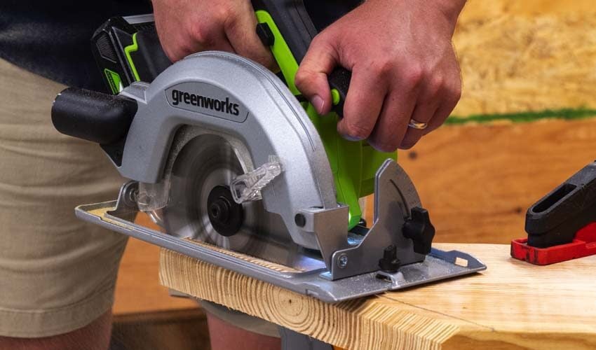 Greenworks 24V Cordless 7-1/4" Circular Saw Review