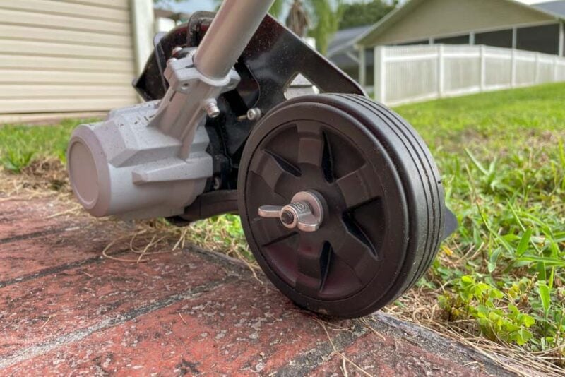 Greenworks 60V Battery-Powered Edger Review