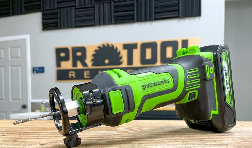 Greenworks 24V Cordless Speed Saw Cut-Out Tool Review
