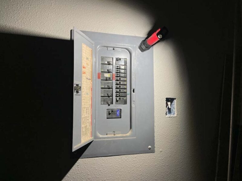 Milwaukee Redlithium USB Stick Light Review