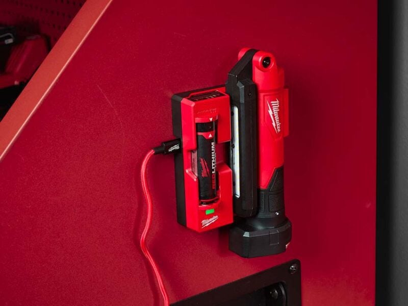Milwaukee Redlithium USB Stick Light Charging Dock