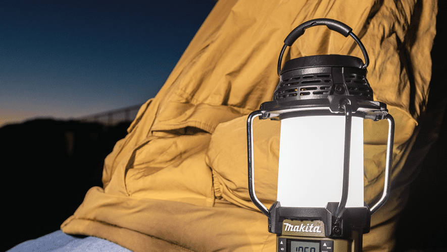 Makita 18V LXT lantern radio