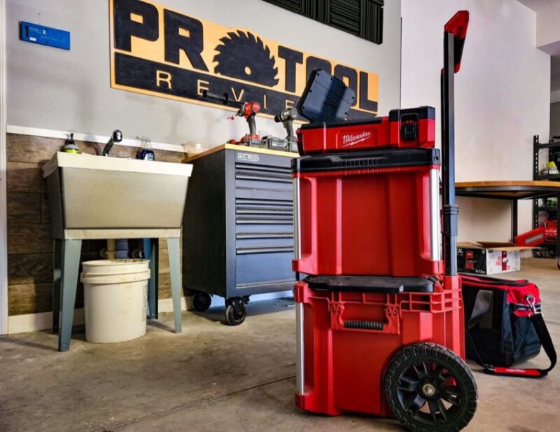 Milwaukee M12 Packout Flood Light