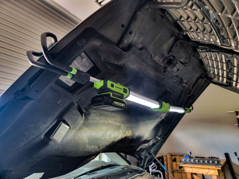 Greenworks 24V Underhood Light