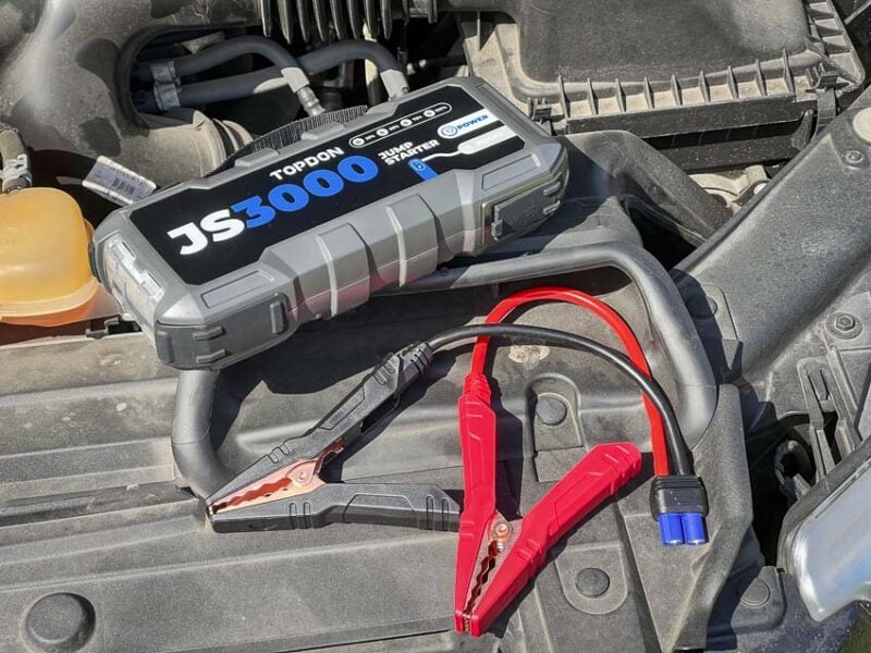 TOPDON JumpSurge JS3000 jump starter