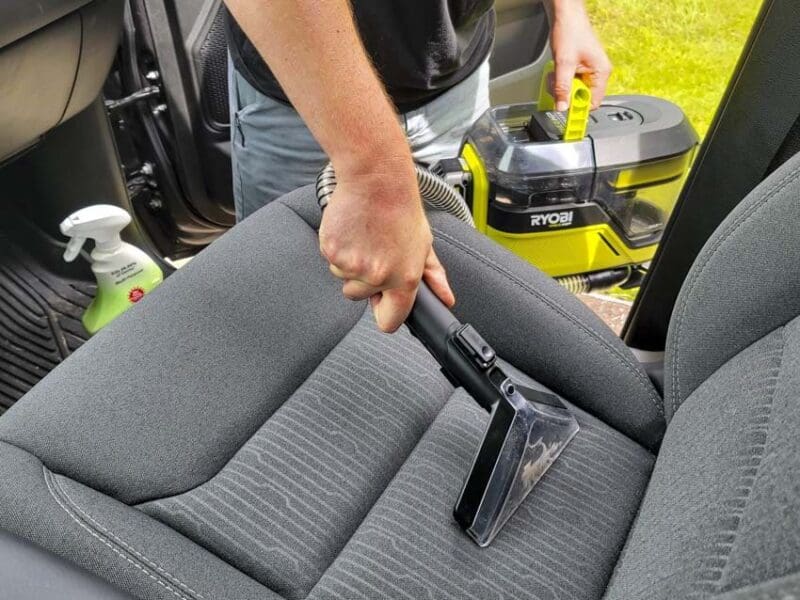 Ryobi Mid-size spot cleaner