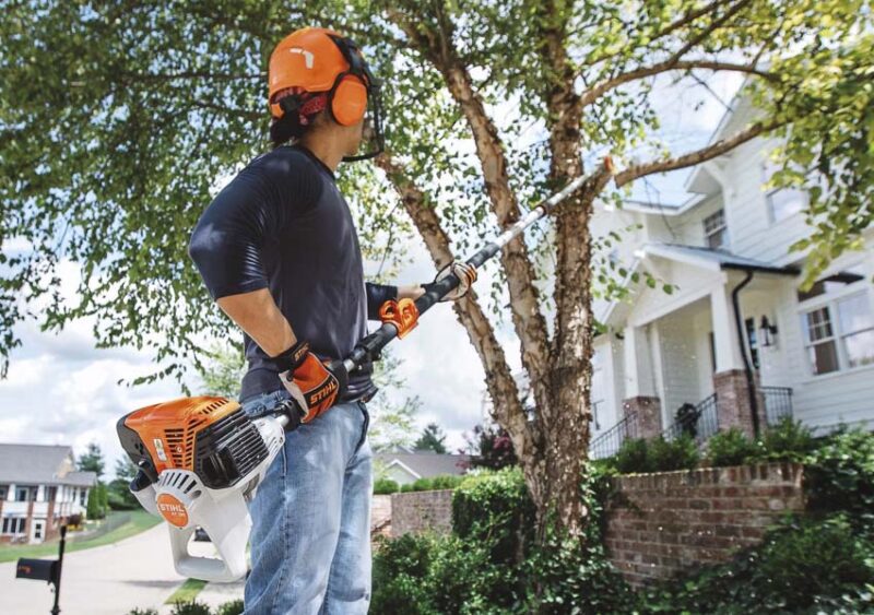 Stihl HT135 pole pruner