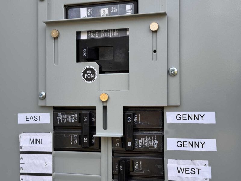 electrical panel interlock breaker